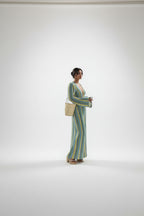 Robe longue ajourée femme col V – Coupe sirène fluide | BOHERA