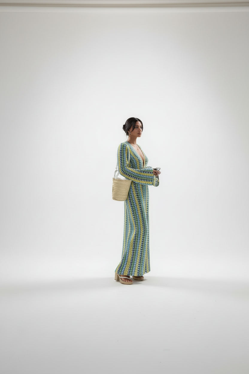 Robe longue ajourée femme col V – Coupe sirène fluide | BOHERA